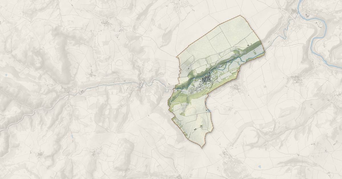 Portrait cartographique de Neschers : relief, eau, forêts, bâti et voies, calculés à partir des données de l'IGN