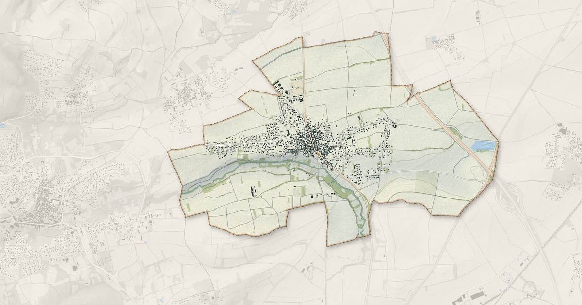 Portrait cartographique de Saint-Bonnet-près-Riom : relief, eau, forêts, bâti et voies, calculés à partir des données de l'IGN