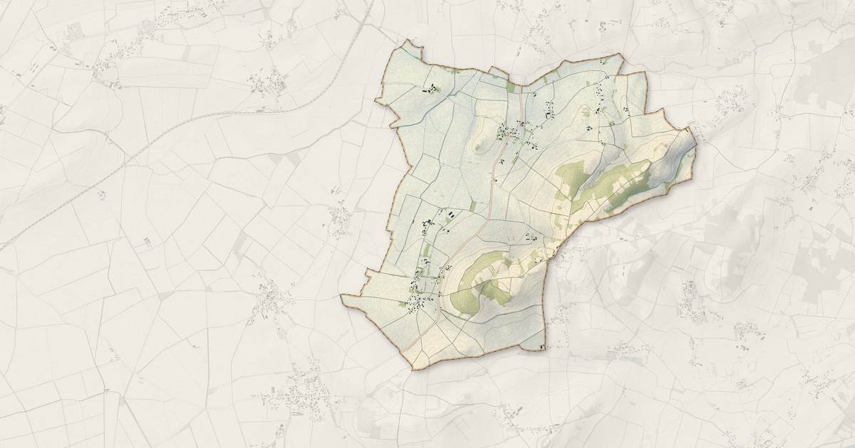 Portrait cartographique de Saint-Denis-Combarnazat : relief, eau, forêts, bâti et voies, calculés à partir des données de l'IGN
