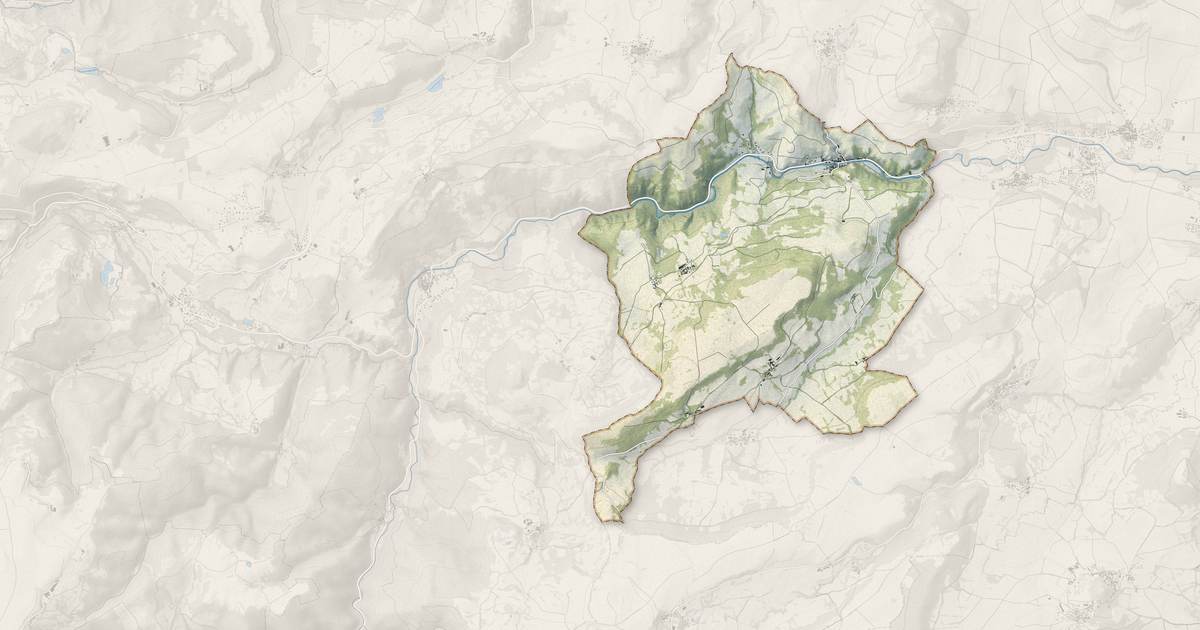 Portrait cartographique de Saint-Floret : relief, eau, forêts, bâti et voies, calculés à partir des données de l'IGN