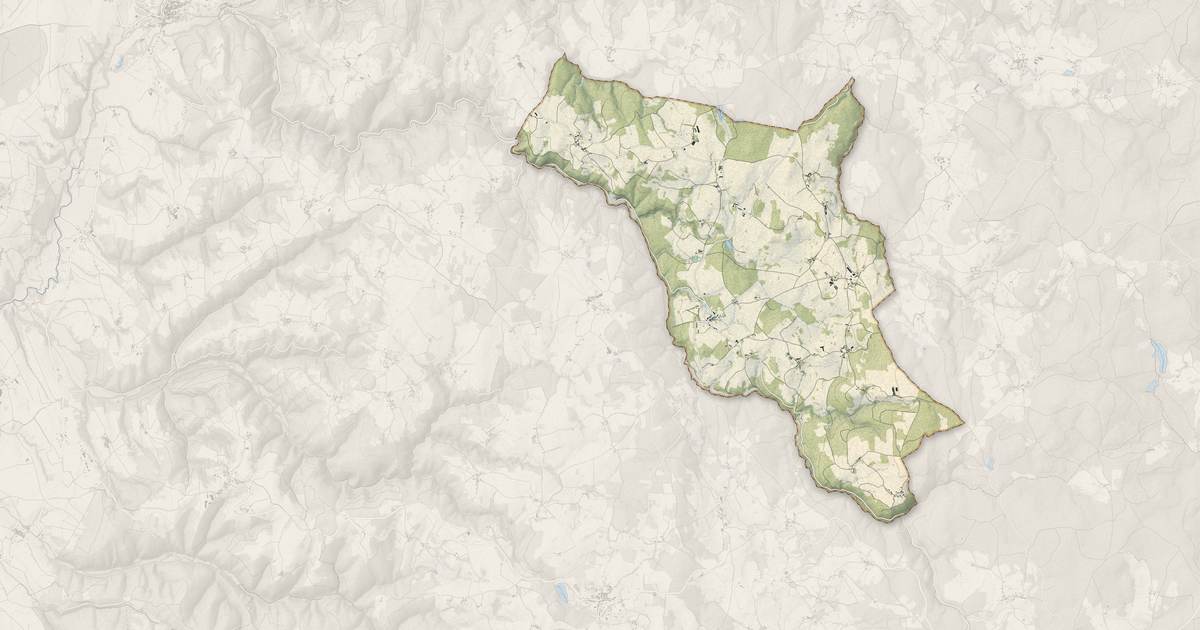 Portrait cartographique de Saint-Genès-la-Tourette : relief, eau, forêts, bâti et voies, calculés à partir des données de l'IGN