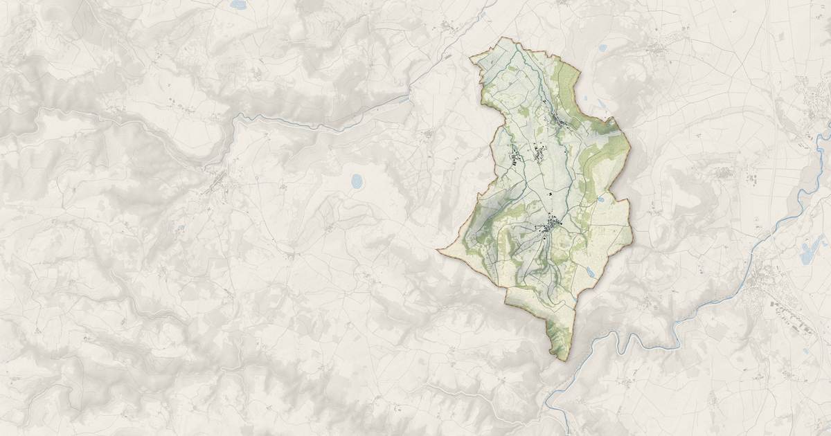 Portrait cartographique de Saint-Gervazy : relief, eau, forêts, bâti et voies, calculés à partir des données de l'IGN