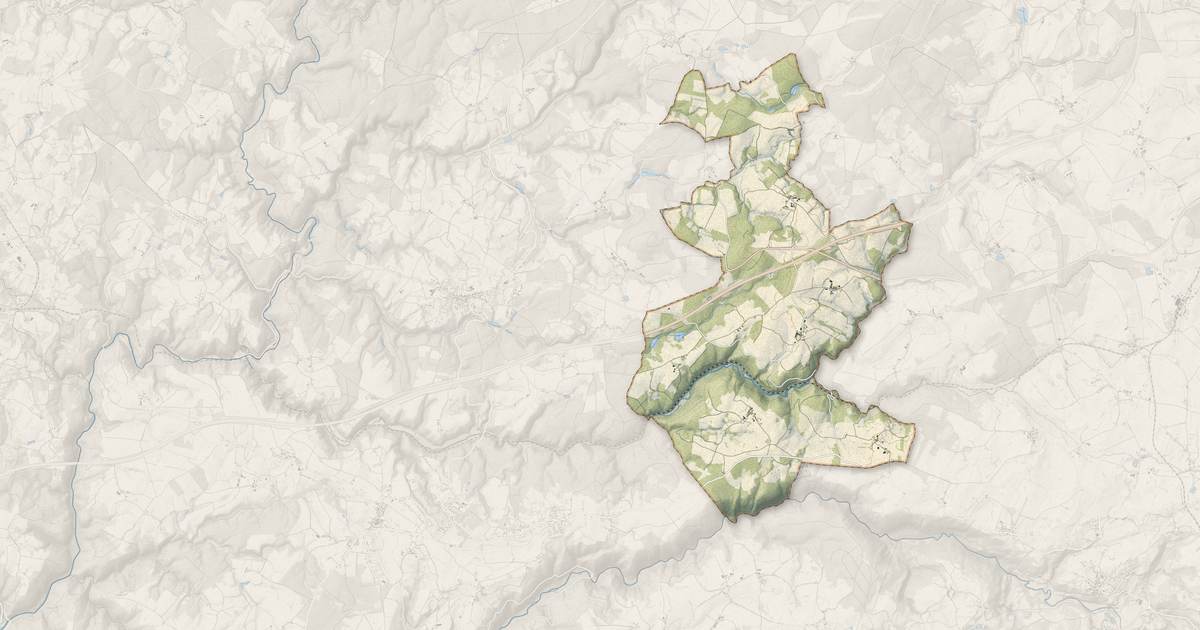 Portrait cartographique de Saint-Sulpice : relief, eau, forêts, bâti et voies, calculés à partir des données de l'IGN