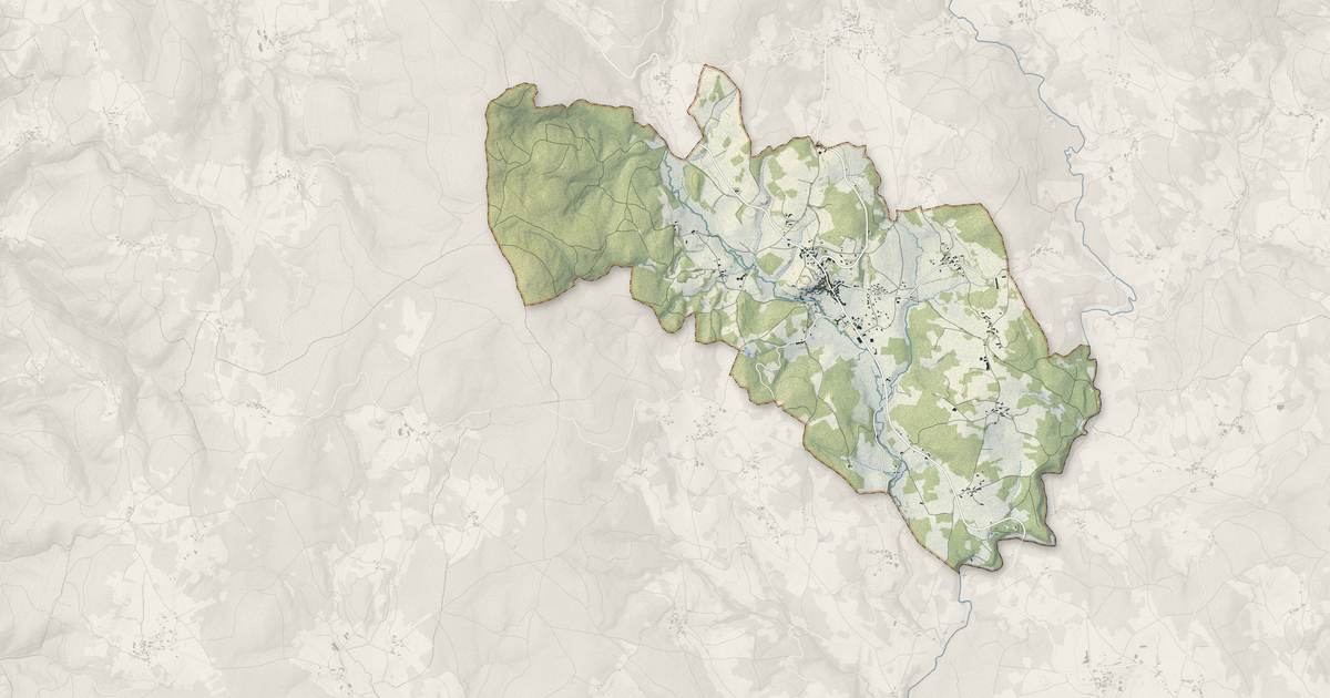Portrait cartographique de Viverols : relief, eau, forêts, bâti et voies, calculés à partir des données de l'IGN