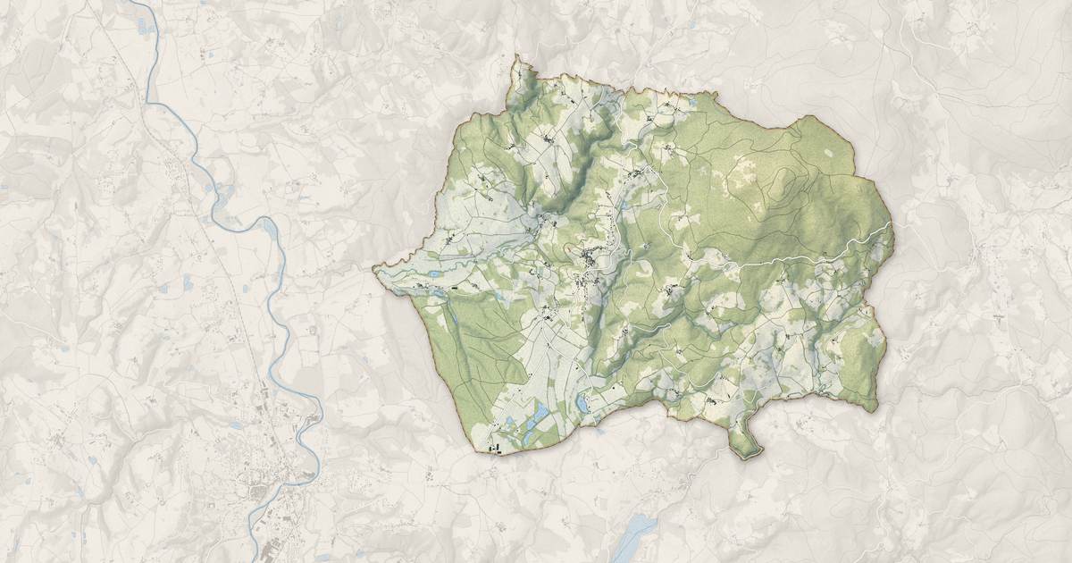 Portrait cartographique de Vollore-Ville : relief, eau, forêts, bâti et voies, calculés à partir des données de l'IGN