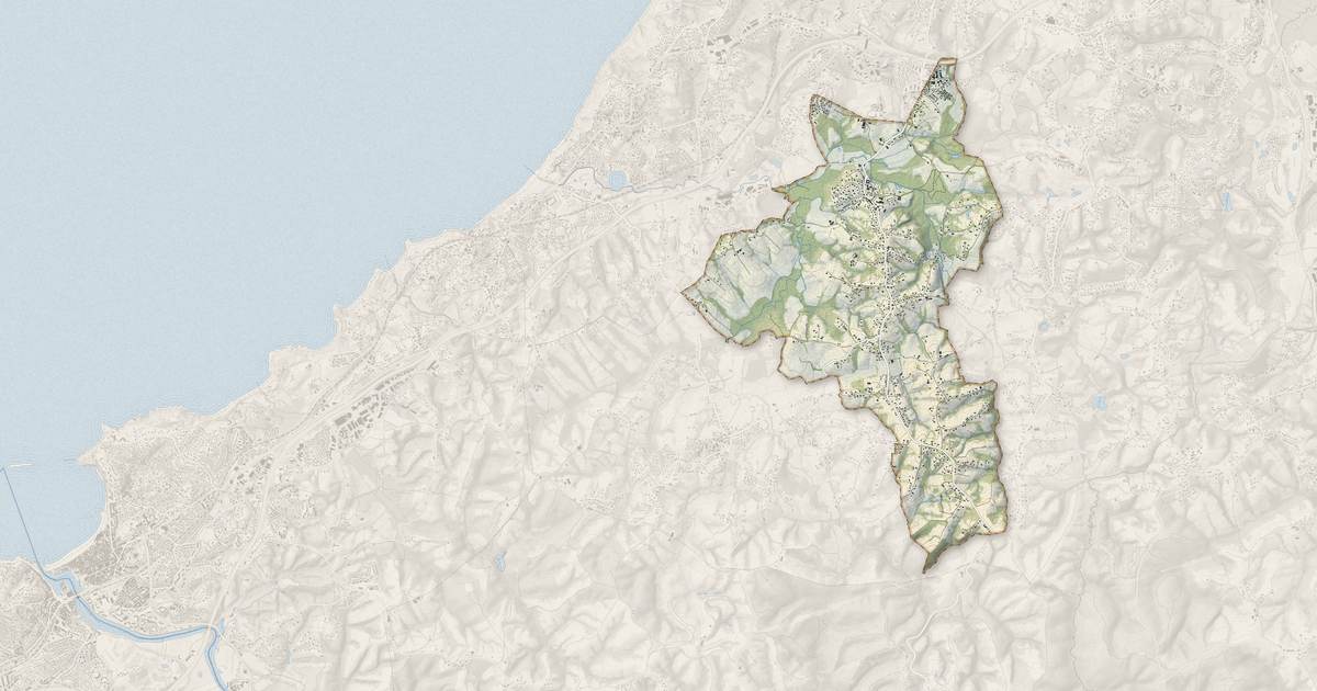 Portrait cartographique de Arbonne : relief, eau, forêts, bâti et voies, calculés à partir des données de l'IGN