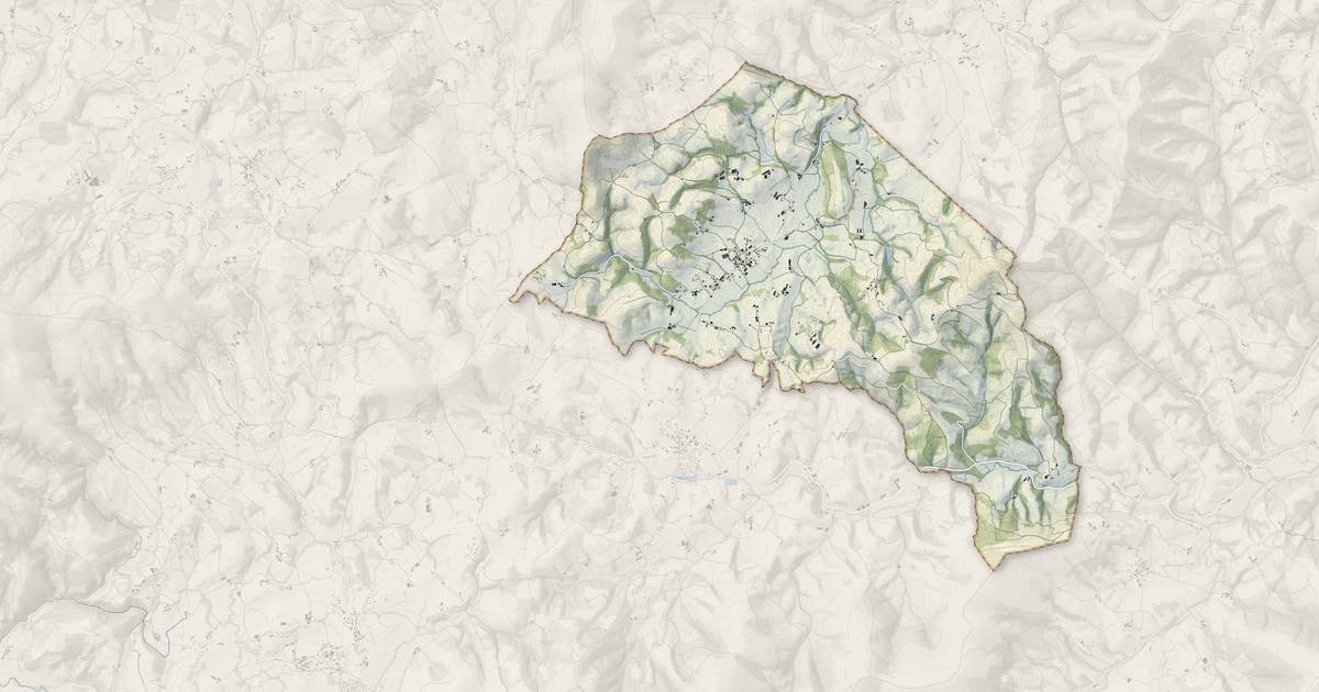 Portrait cartographique de Armendarits : relief, eau, forêts, bâti et voies, calculés à partir des données de l'IGN
