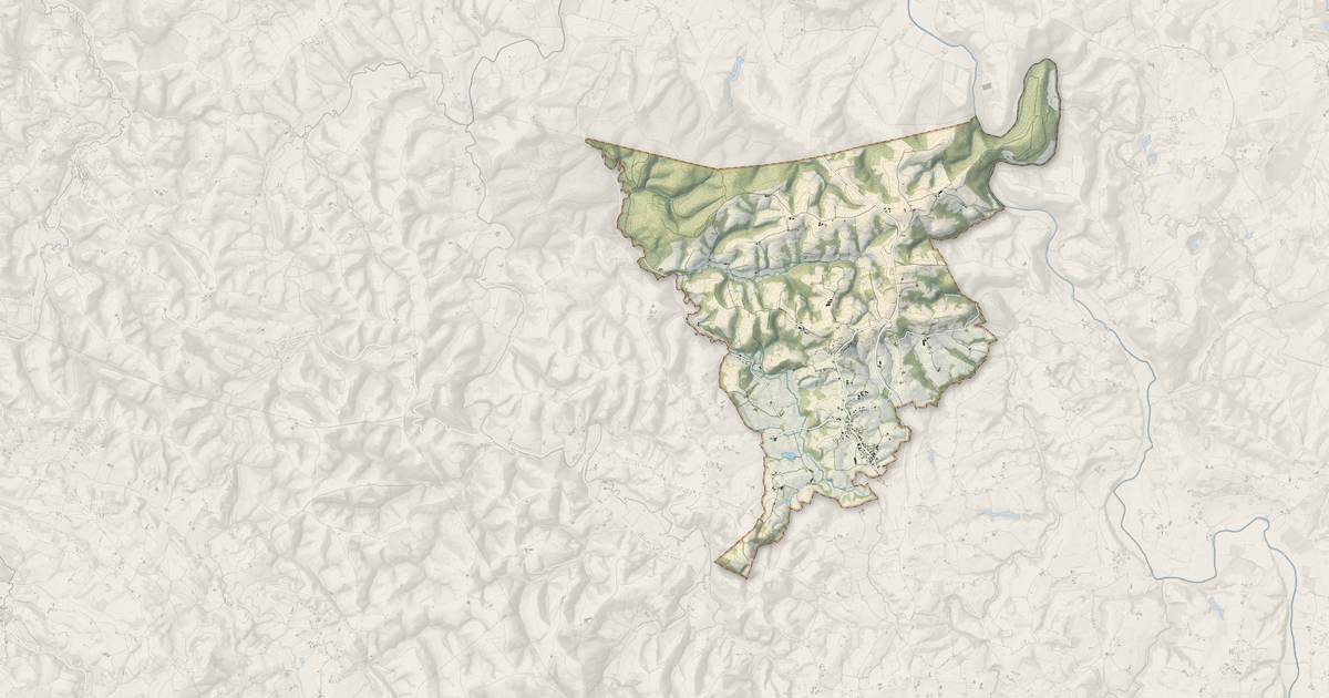Portrait cartographique de Arraute-Charritte : relief, eau, forêts, bâti et voies, calculés à partir des données de l'IGN