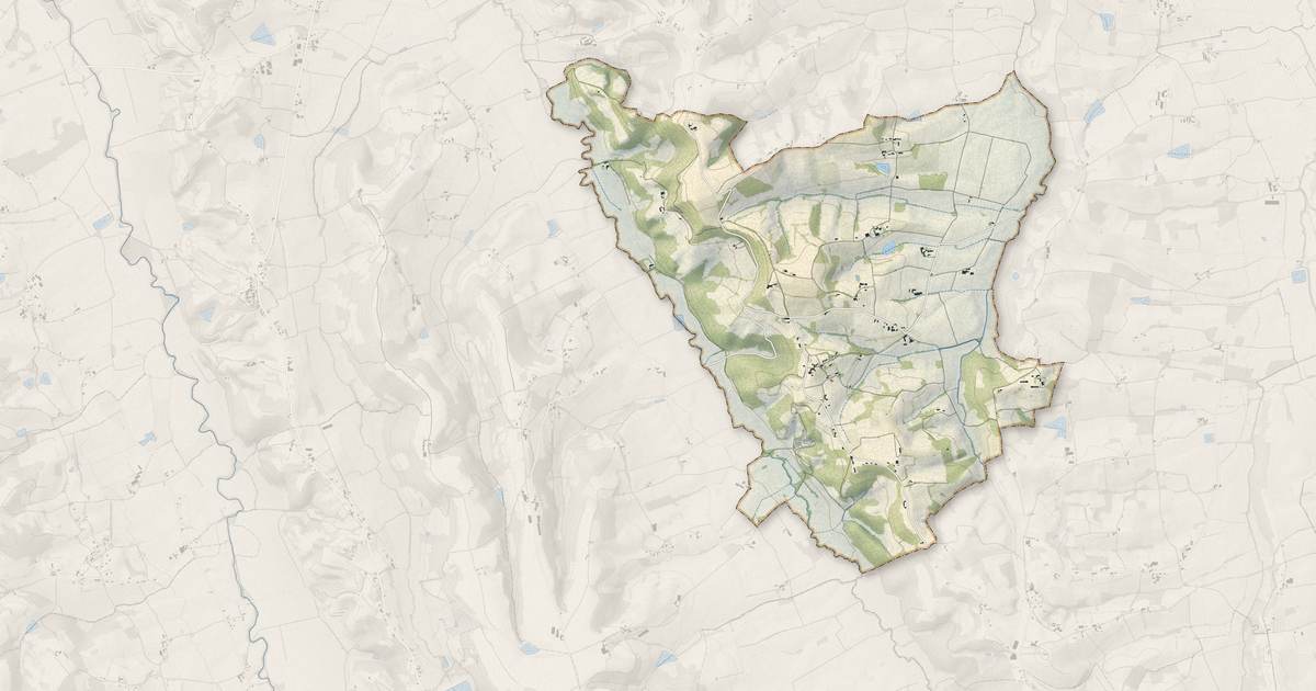 Portrait cartographique de Arrosès : relief, eau, forêts, bâti et voies, calculés à partir des données de l'IGN