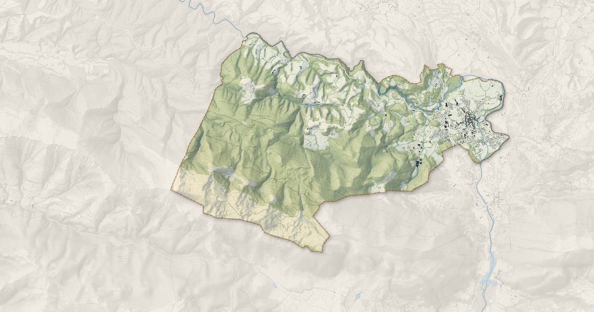 Portrait cartographique de Arudy : relief, eau, forêts, bâti et voies, calculés à partir des données de l'IGN