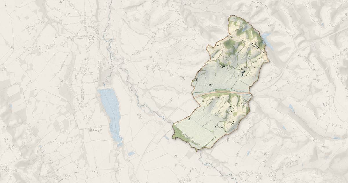 Portrait cartographique de Aubin : relief, eau, forêts, bâti et voies, calculés à partir des données de l'IGN