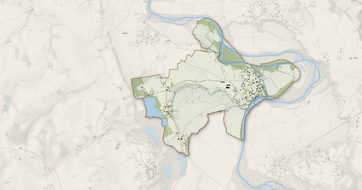 Portrait cartographique de Auterrive : relief, eau, forêts, bâti et voies, calculés à partir des données de l'IGN