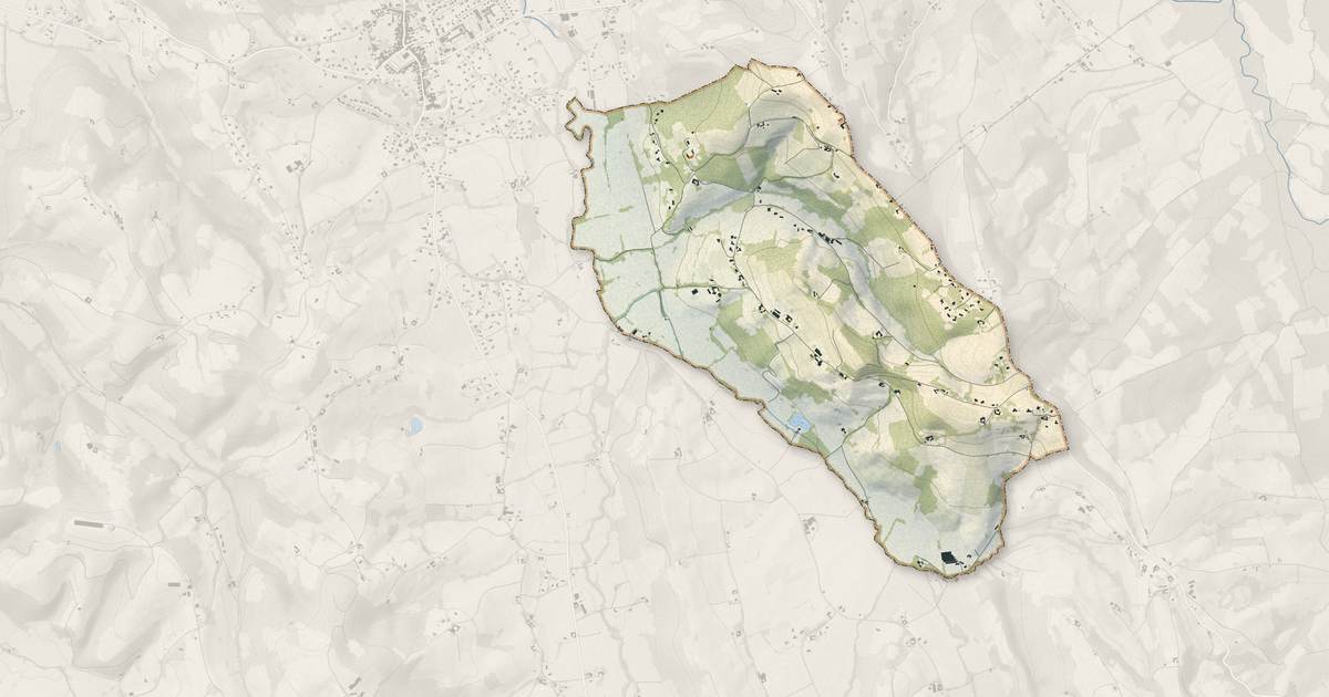 Portrait cartographique de Cuqueron : relief, eau, forêts, bâti et voies, calculés à partir des données de l'IGN