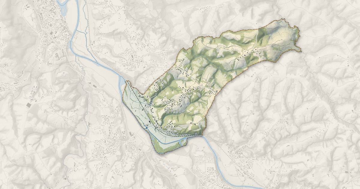 Portrait cartographique de Halsou : relief, eau, forêts, bâti et voies, calculés à partir des données de l'IGN