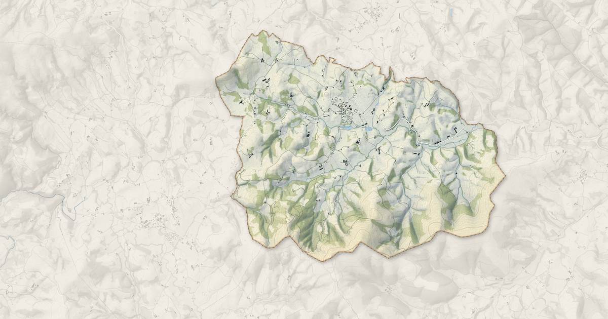 Portrait cartographique de Iholdy : relief, eau, forêts, bâti et voies, calculés à partir des données de l'IGN