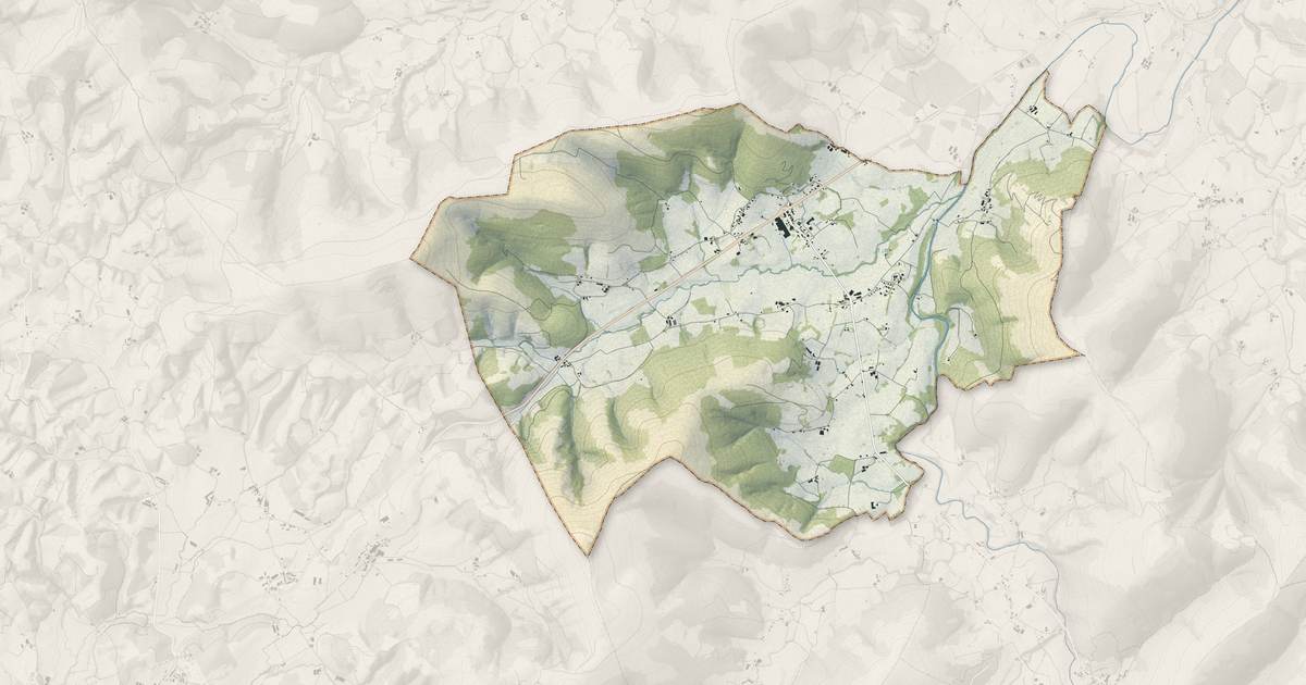 Portrait cartographique de Larceveau-Arros-Cibits : relief, eau, forêts, bâti et voies, calculés à partir des données de l'IGN