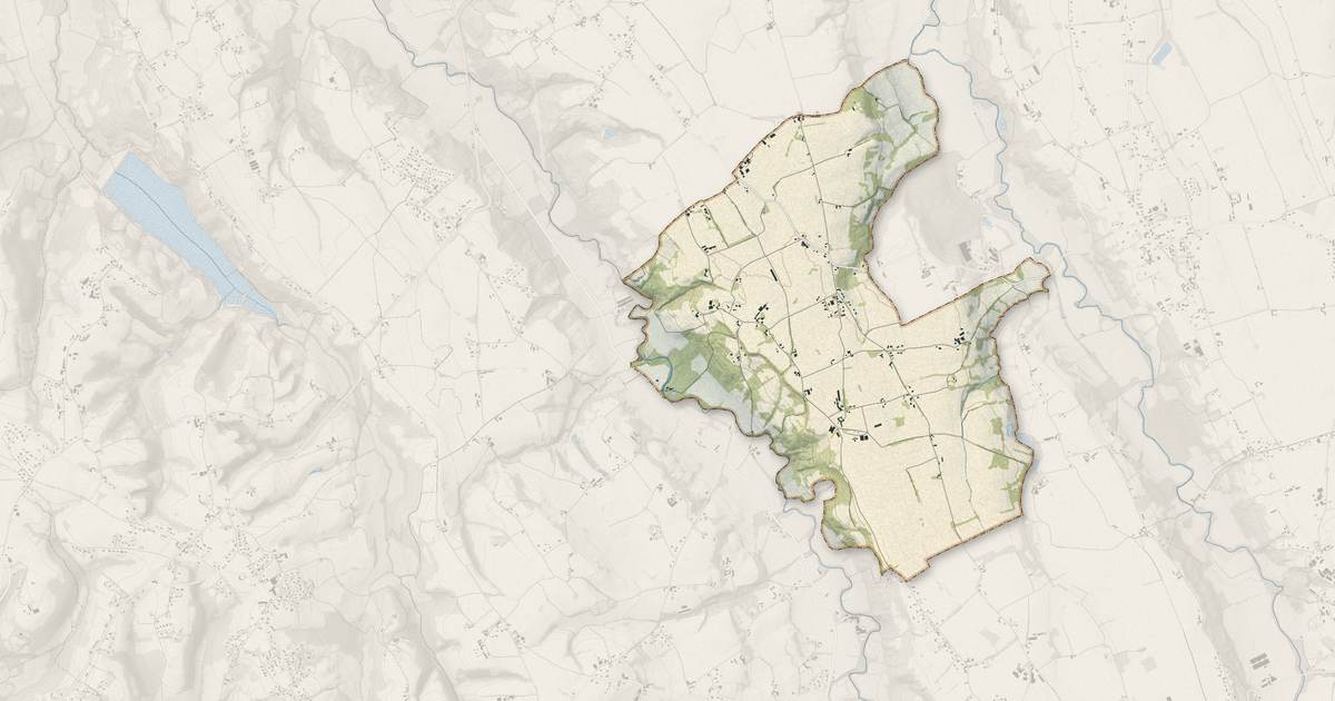 Portrait cartographique de Lasclaveries : relief, eau, forêts, bâti et voies, calculés à partir des données de l'IGN