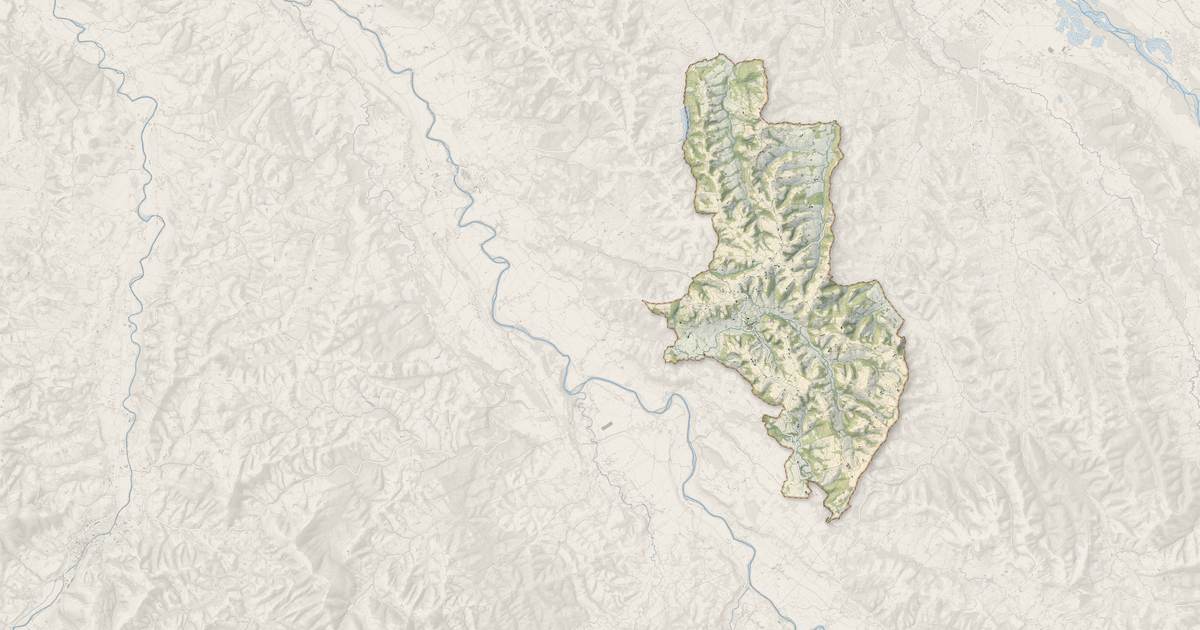 Portrait cartographique de Lucq-de-Béarn : relief, eau, forêts, bâti et voies, calculés à partir des données de l'IGN