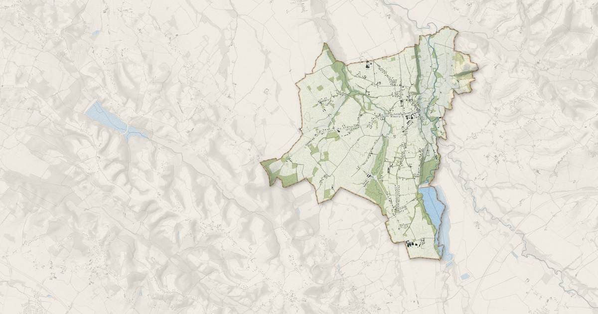 Portrait cartographique de Mazerolles : relief, eau, forêts, bâti et voies, calculés à partir des données de l'IGN