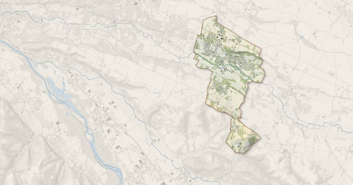 Portrait cartographique de Ousse : relief, eau, forêts, bâti et voies, calculés à partir des données de l'IGN