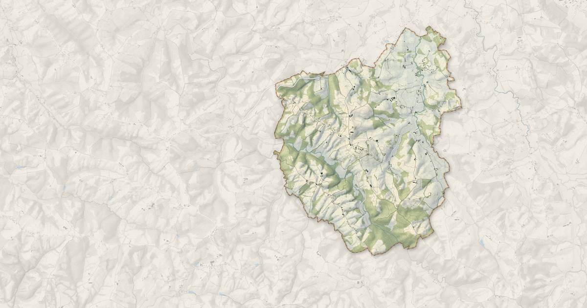 Portrait cartographique de Ozenx-Montestrucq : relief, eau, forêts, bâti et voies, calculés à partir des données de l'IGN
