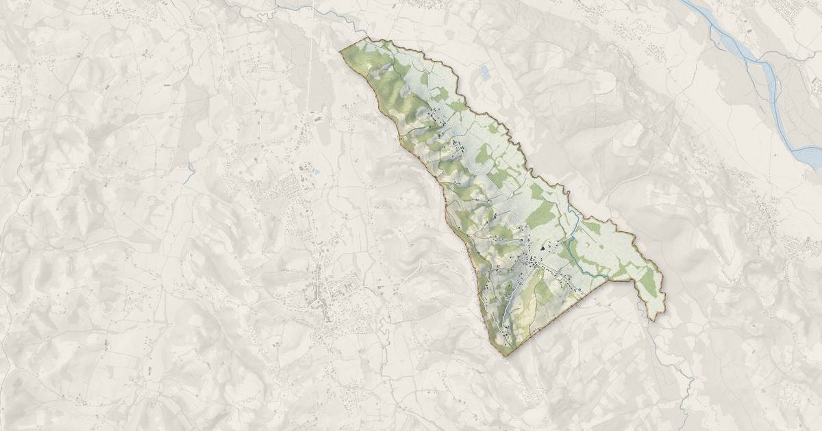 Portrait cartographique de Parbayse : relief, eau, forêts, bâti et voies, calculés à partir des données de l'IGN