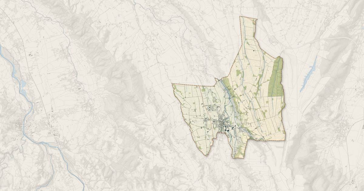 Portrait cartographique de Pontacq : relief, eau, forêts, bâti et voies, calculés à partir des données de l'IGN