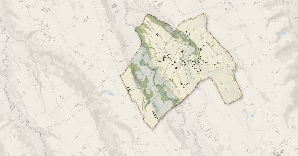 Portrait cartographique de Riupeyrous : relief, eau, forêts, bâti et voies, calculés à partir des données de l'IGN