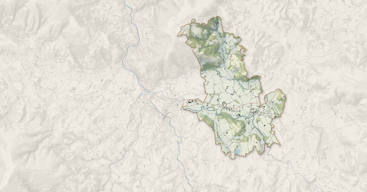 Portrait cartographique de Saint-Jean-le-Vieux : relief, eau, forêts, bâti et voies, calculés à partir des données de l'IGN