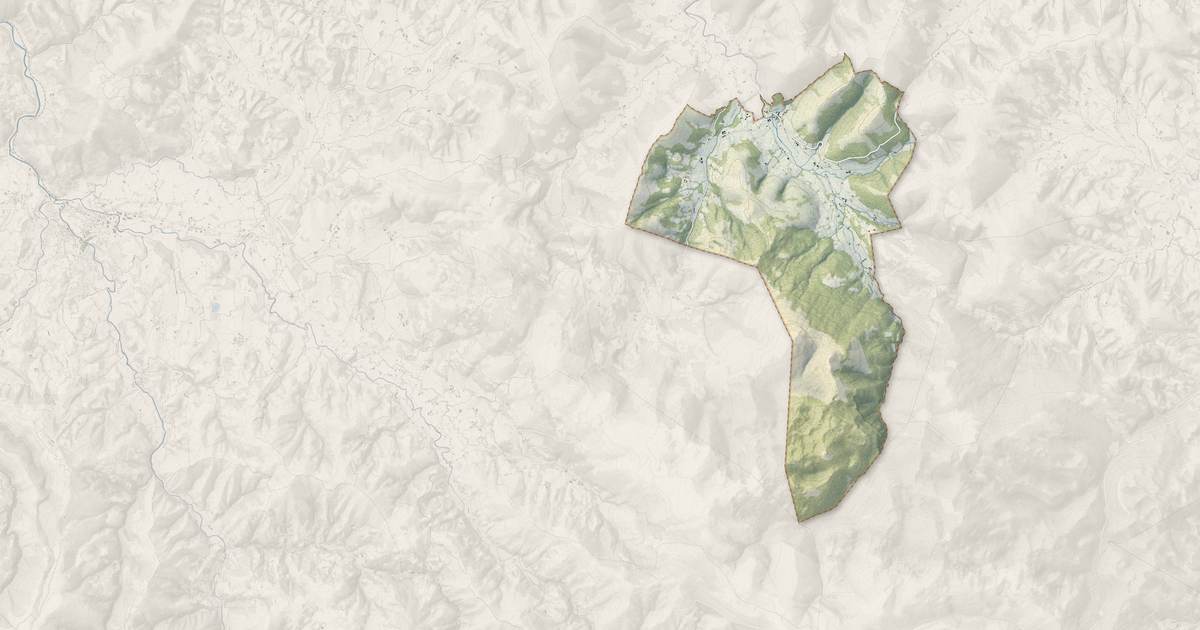 Portrait cartographique de Saint-Just-Ibarre : relief, eau, forêts, bâti et voies, calculés à partir des données de l'IGN