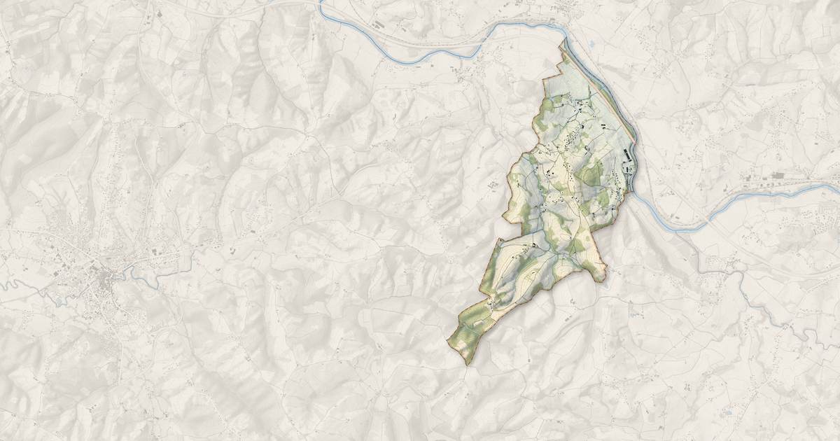 Portrait cartographique de Salles-Mongiscard : relief, eau, forêts, bâti et voies, calculés à partir des données de l'IGN