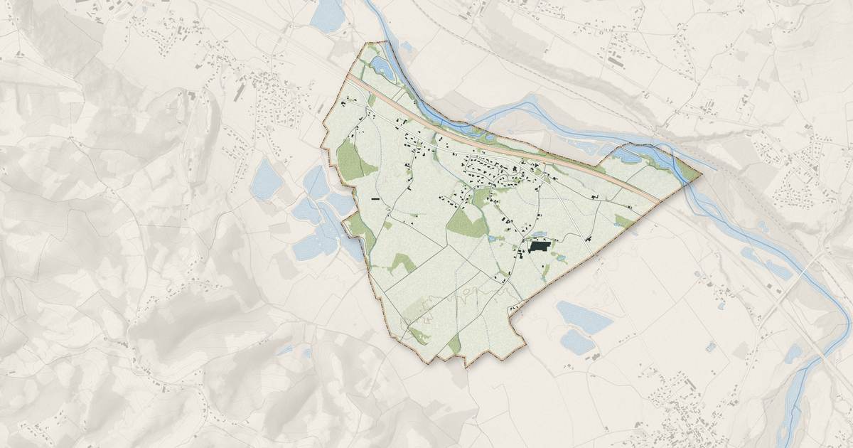 Portrait cartographique de Sarpourenx : relief, eau, forêts, bâti et voies, calculés à partir des données de l'IGN