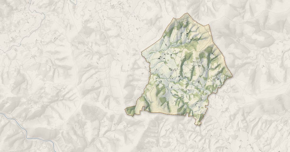 Portrait cartographique de Suhescun : relief, eau, forêts, bâti et voies, calculés à partir des données de l'IGN