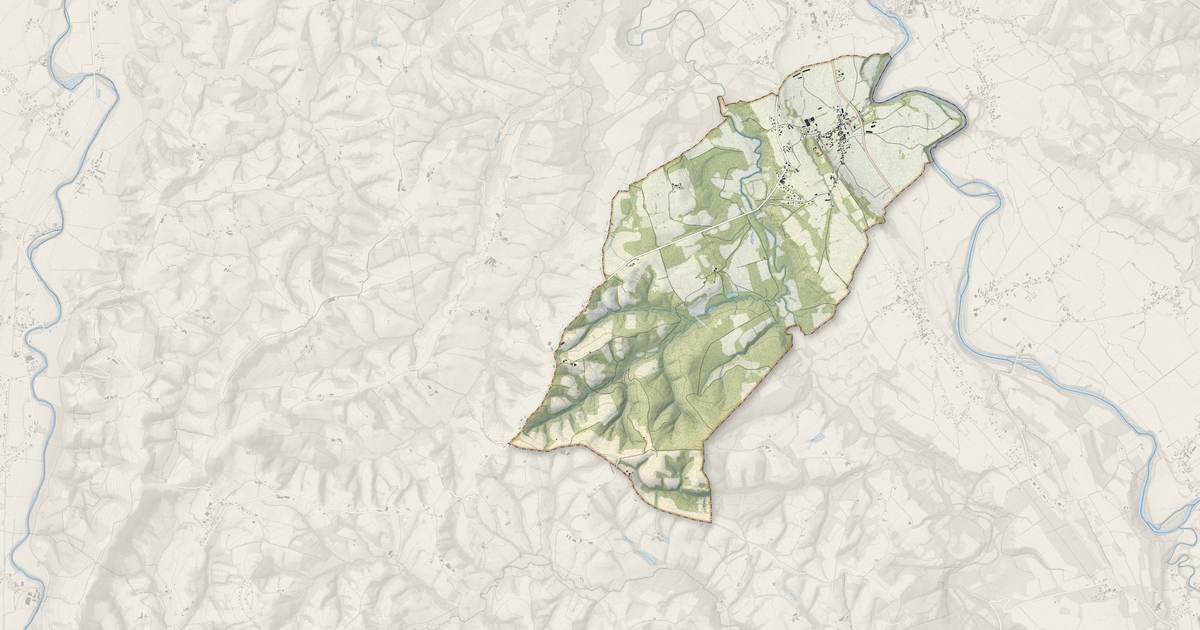 Portrait cartographique de Sus : relief, eau, forêts, bâti et voies, calculés à partir des données de l'IGN