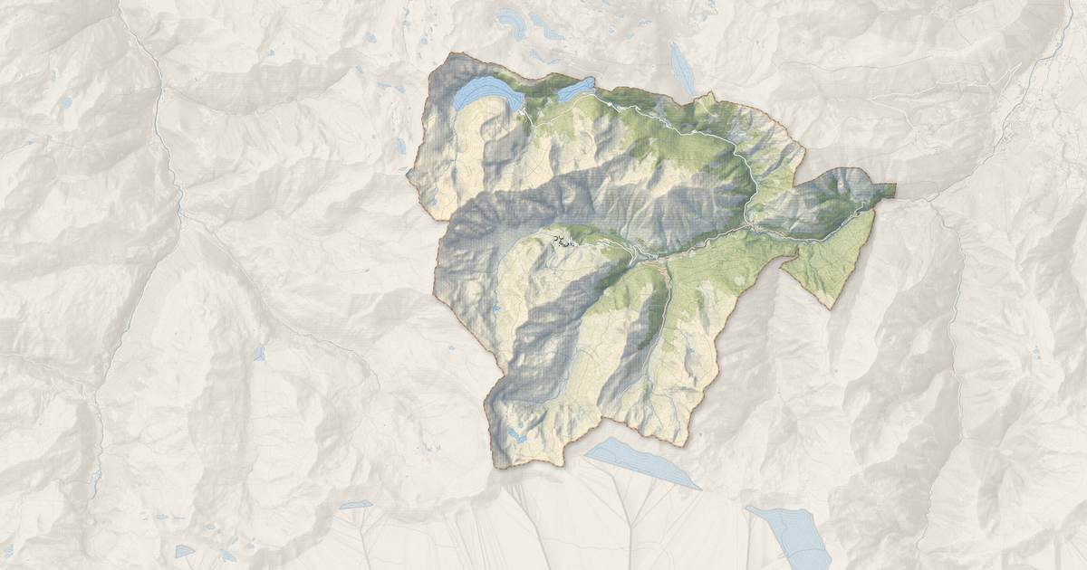 Portrait cartographique de Aragnouet : relief, eau, forêts, bâti et voies, calculés à partir des données de l'IGN