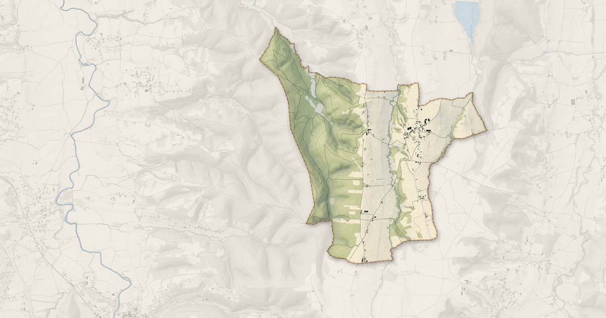 Portrait cartographique de Bernadets-Dessus : relief, eau, forêts, bâti et voies, calculés à partir des données de l'IGN
