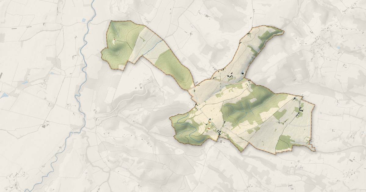 Portrait cartographique de Betbèze : relief, eau, forêts, bâti et voies, calculés à partir des données de l'IGN