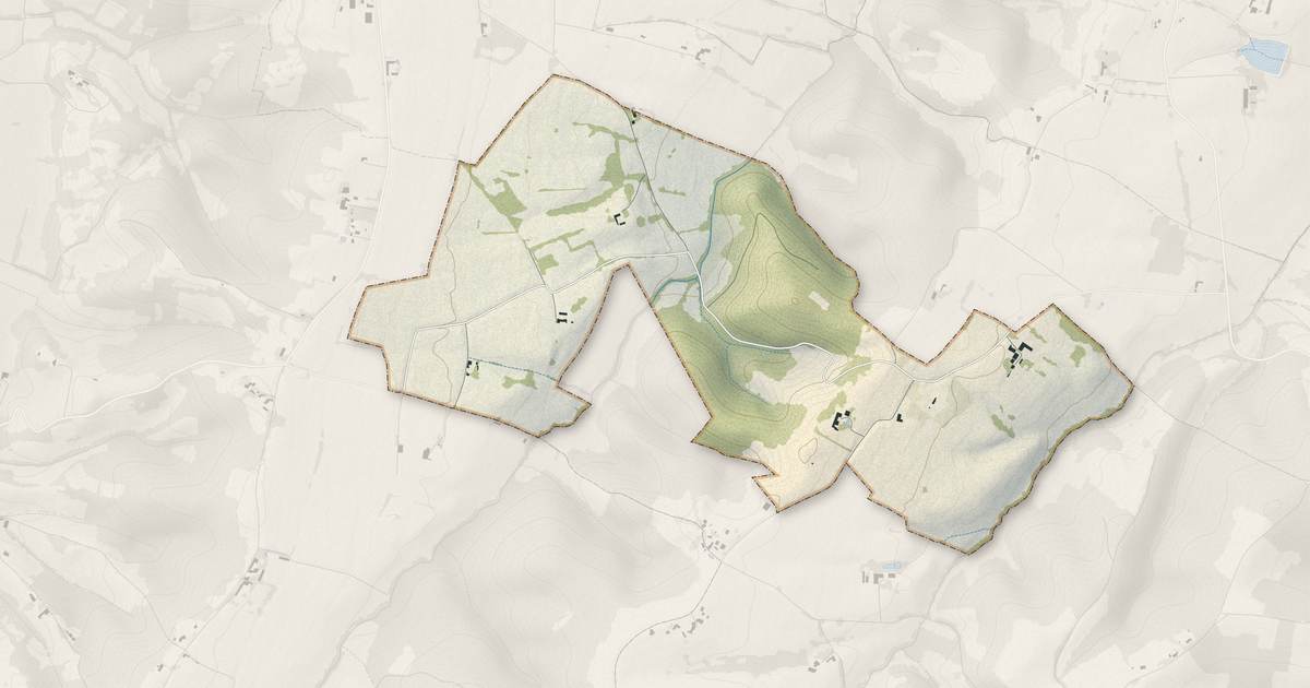 Portrait cartographique de Casterets : relief, eau, forêts, bâti et voies, calculés à partir des données de l'IGN