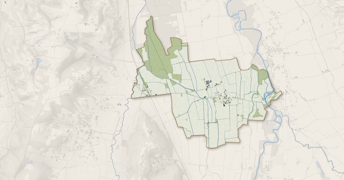 Portrait cartographique de Caussade-Rivière : relief, eau, forêts, bâti et voies, calculés à partir des données de l'IGN