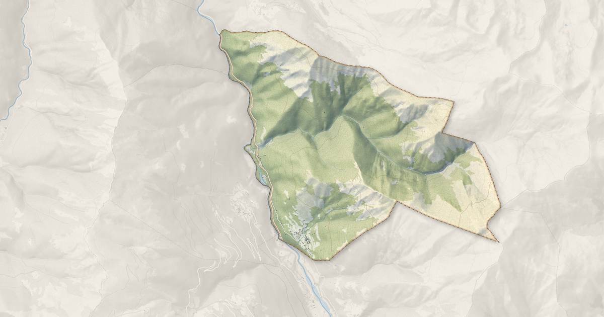 Portrait cartographique de Chèze : relief, eau, forêts, bâti et voies, calculés à partir des données de l'IGN