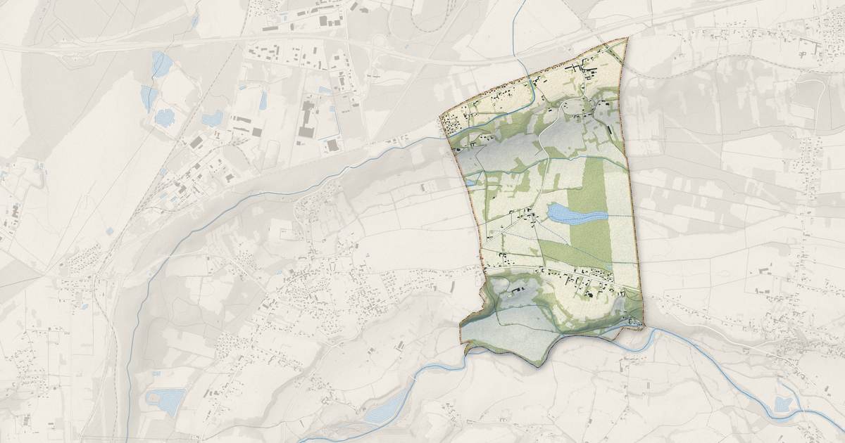 Portrait cartographique de Escala : relief, eau, forêts, bâti et voies, calculés à partir des données de l'IGN