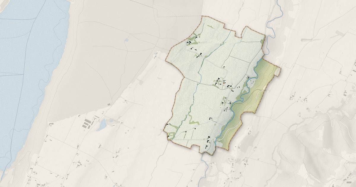Portrait cartographique de Hachan : relief, eau, forêts, bâti et voies, calculés à partir des données de l'IGN