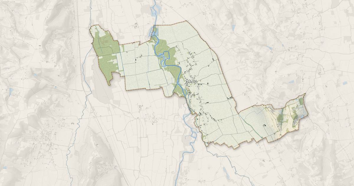 Portrait cartographique de Labatut-Rivière : relief, eau, forêts, bâti et voies, calculés à partir des données de l'IGN