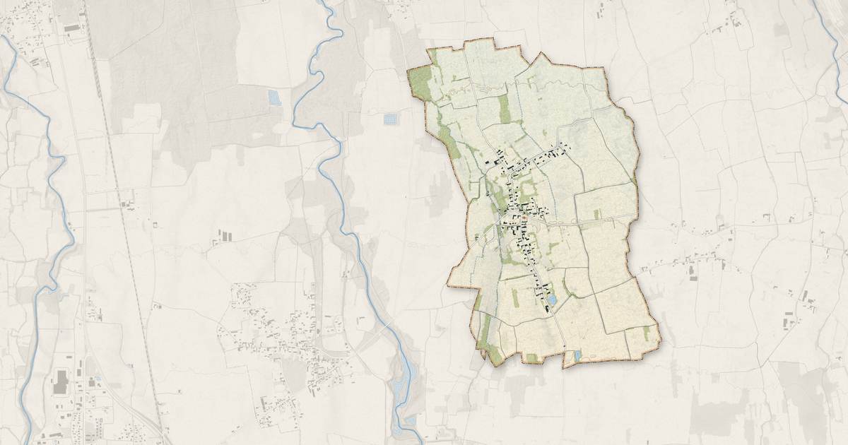 Portrait cartographique de Liac : relief, eau, forêts, bâti et voies, calculés à partir des données de l'IGN