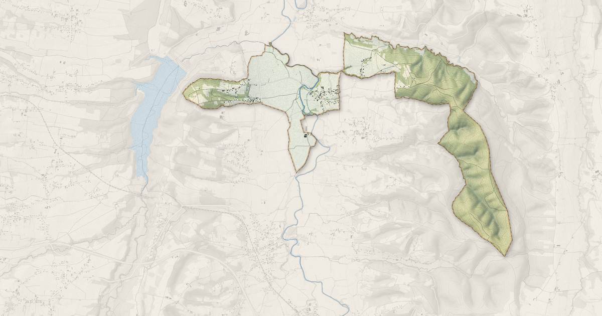 Portrait cartographique de Moulédous : relief, eau, forêts, bâti et voies, calculés à partir des données de l'IGN