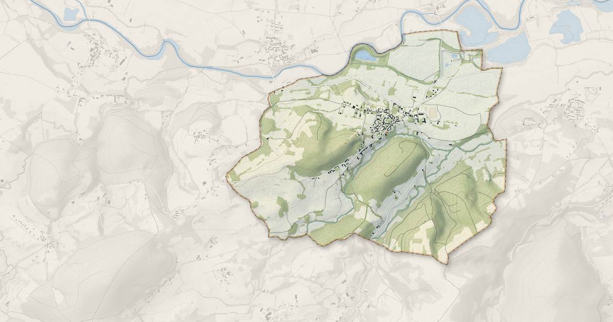 Portrait cartographique de Nestier : relief, eau, forêts, bâti et voies, calculés à partir des données de l'IGN