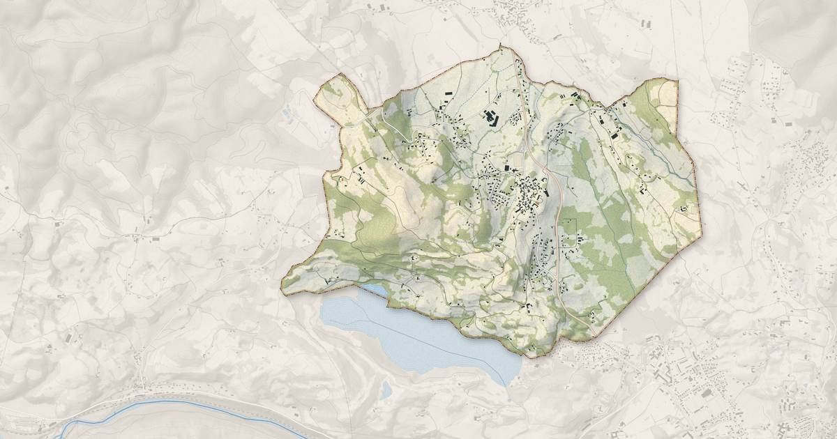 Portrait cartographique de Poueyferré : relief, eau, forêts, bâti et voies, calculés à partir des données de l'IGN