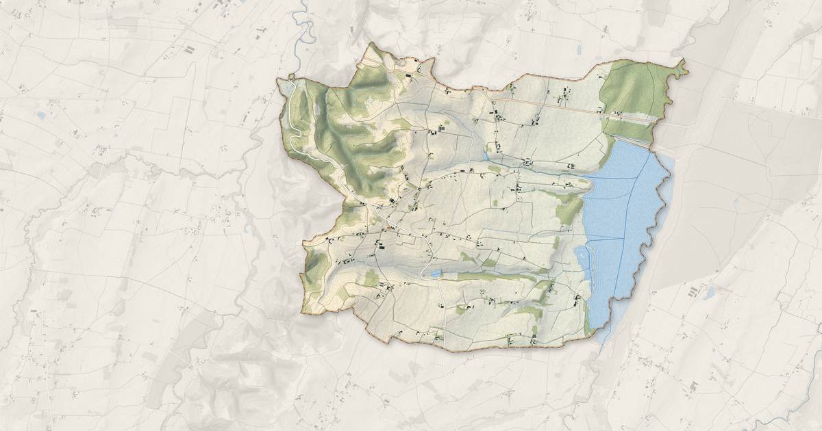 Portrait cartographique de Puydarrieux : relief, eau, forêts, bâti et voies, calculés à partir des données de l'IGN