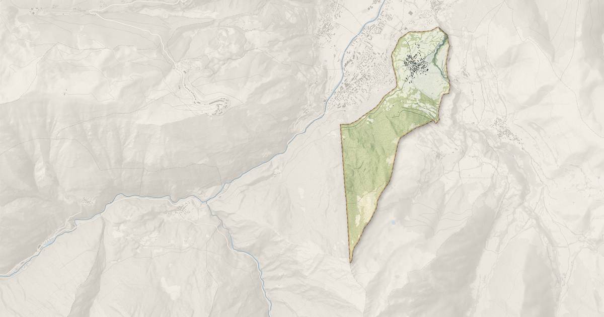 Portrait cartographique de Sailhan : relief, eau, forêts, bâti et voies, calculés à partir des données de l'IGN