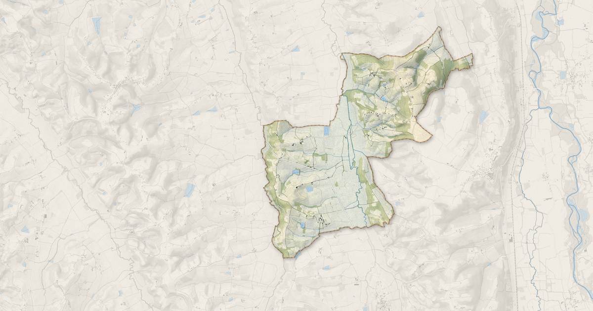 Portrait cartographique de Saint-Lanne : relief, eau, forêts, bâti et voies, calculés à partir des données de l'IGN